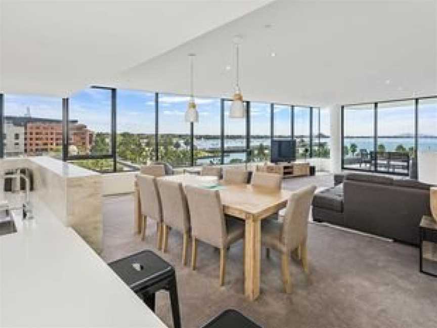 Edgewater Penthouse, Geelong, VIC