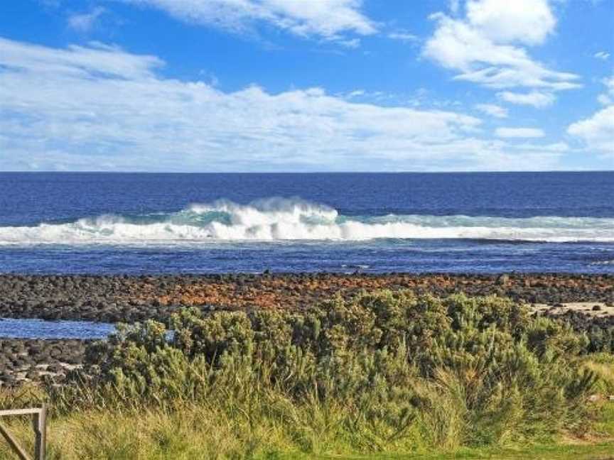 Whispers, Port Fairy, VIC