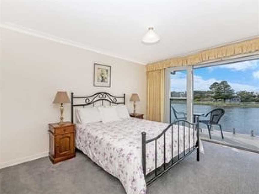 River Charm Apartment, Port Fairy, VIC