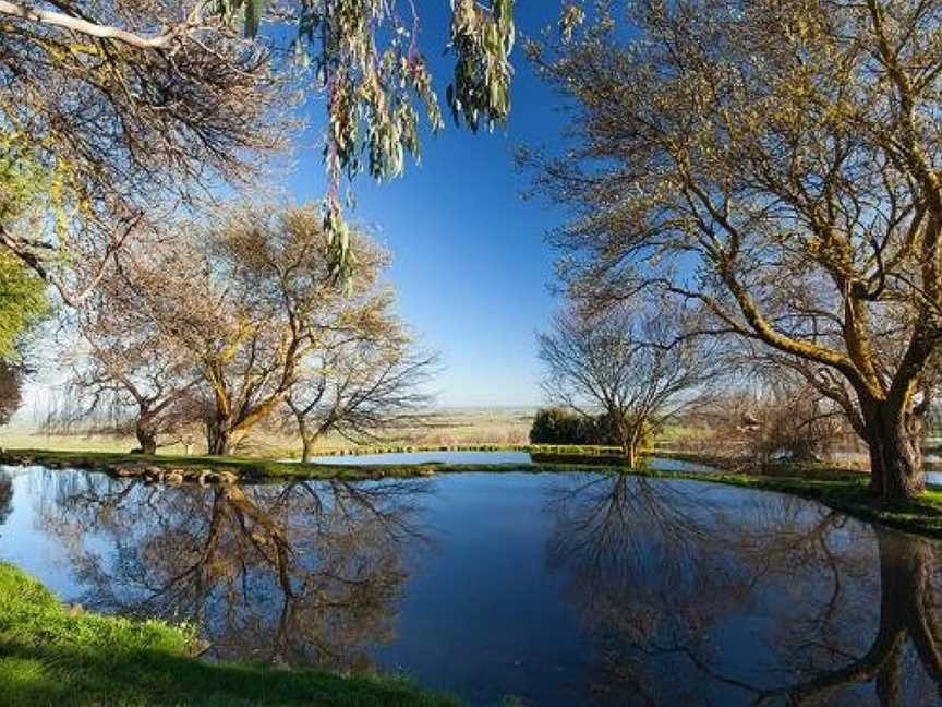 Tuki Retreat, Smeaton, VIC