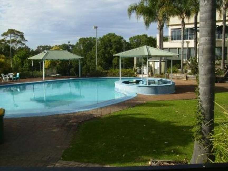 Lakeview Villa's, Lake Hume Village, VIC