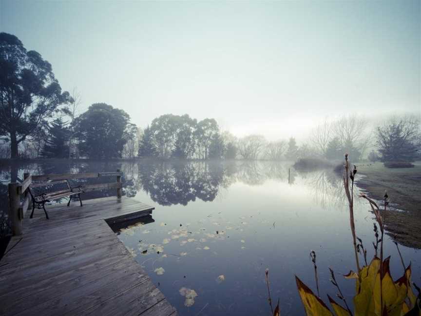 Sanctuary Park Cottages, Badger Creek, VIC