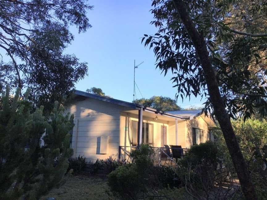 KYEEMA - FREE WIFI & NETFLIX - PET FRIENDLY (OUTSIDE ONLY), Inverloch, VIC