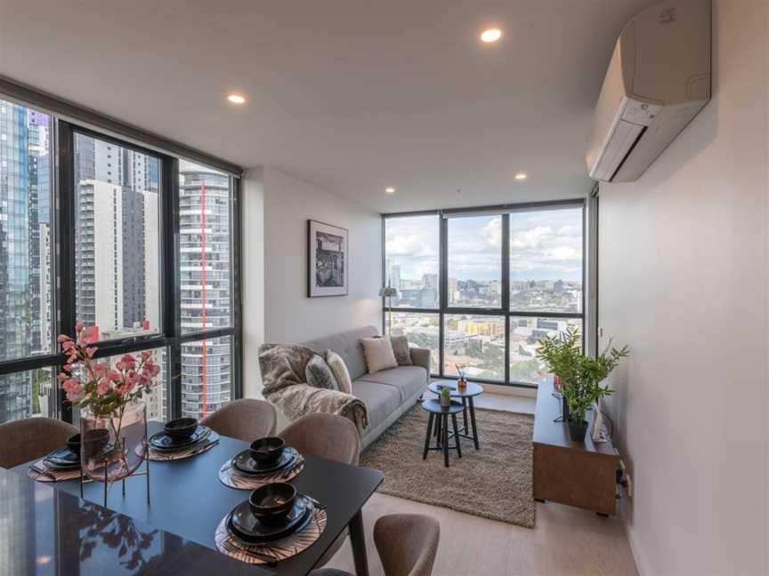 Southbank Stylish 2 Bedroom w/Parking and View, Southbank, VIC