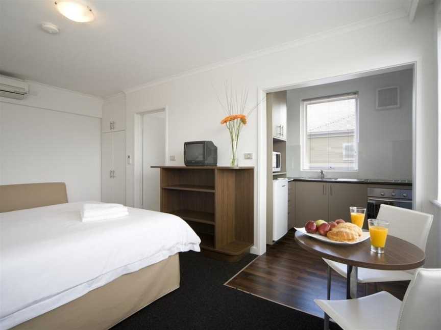 Easystay Studio Apartments, St Kilda, VIC