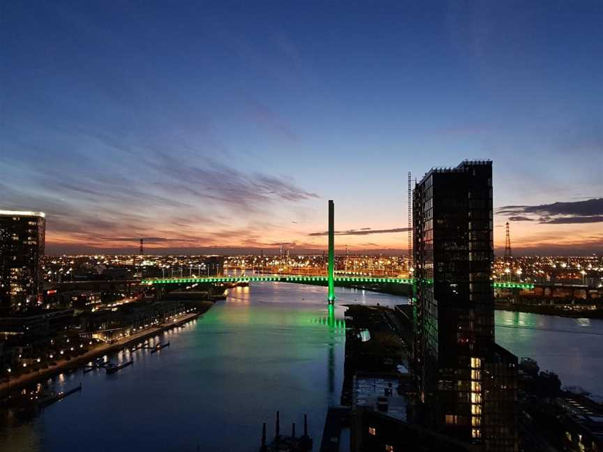 Melbourne Lifestyle Apartments  Best Views on Collins, Docklands, VIC