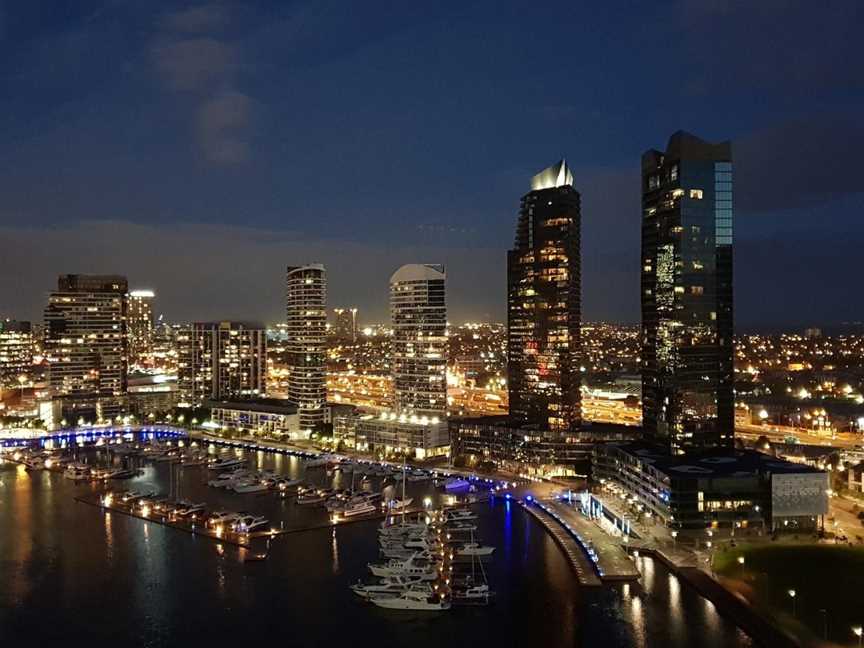 Melbourne Lifestyle Apartments  Best Views on Collins, Docklands, VIC