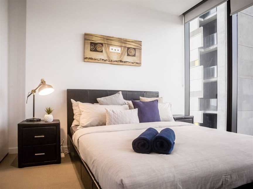 A Cozy CBD Suite with an Amazing View of the Yarra, Melbourne CBD, VIC