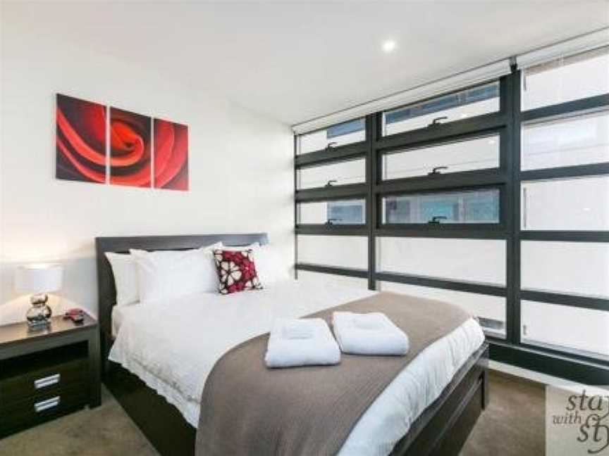 Melbourne Star - central city location - sleeps 5, Melbourne CBD, VIC