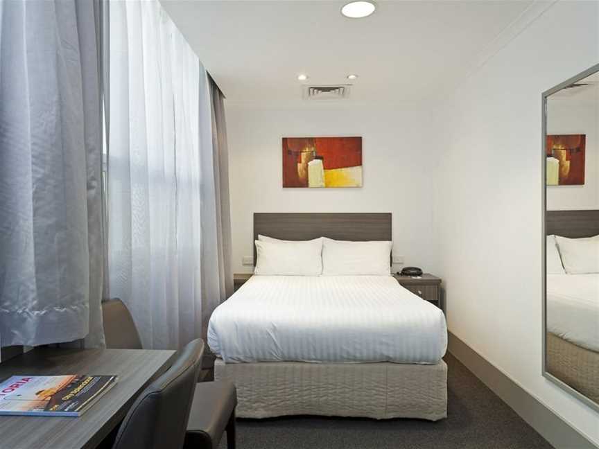 Causeway Inn On The Mall, Accommodation in Melbourne CBD