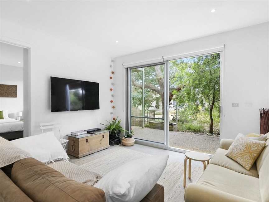 Bristlebird - Beach 650m, Pets, Fireplace, Linen, 4 bdrm, WiFi, Aireys Inlet, VIC