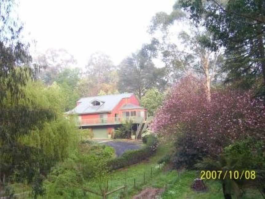 Cockatoo Springs Retreat, Accommodation in Cockatoo