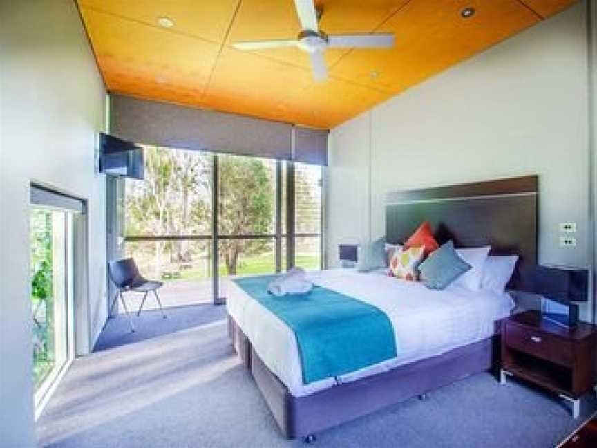 Cape Horn Vineyard Villa, Lower Moira, NSW