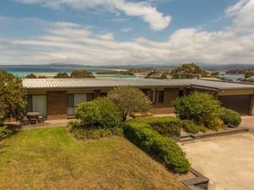 'Cliff 64' Cliff Top Home, Merimbula, NSW