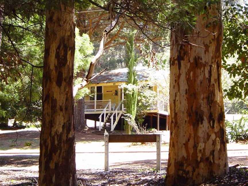 Donnelly River Holiday Village, Accommodation in Donnelly River