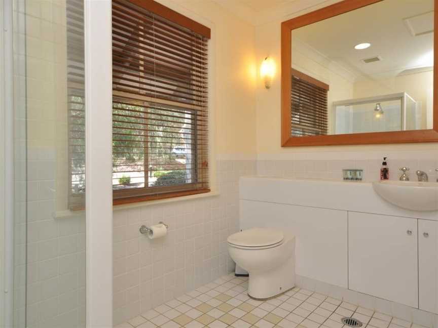 Villa Executive 2br Petit Verdot Resort Condo located within Cypress Lakes Resort (nothing is more central), Pokolbin, NSW