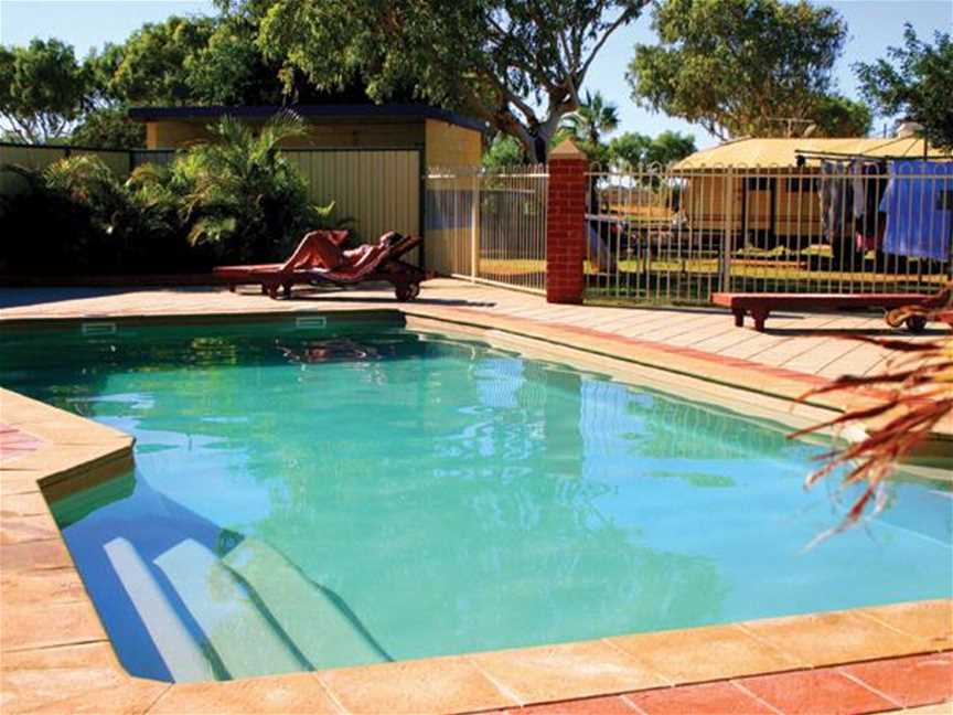 Coral Coast Tourist Park, Accommodation in Carnarvon