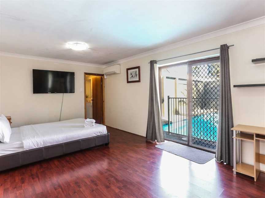 Big family fun 6 bedrooms palace@Old Toongabbie, Old Toongabbie, NSW