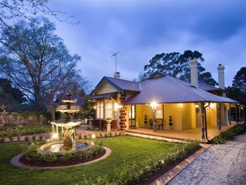 Mountain Whispers Varenna Luxury, Accommodation in Leura