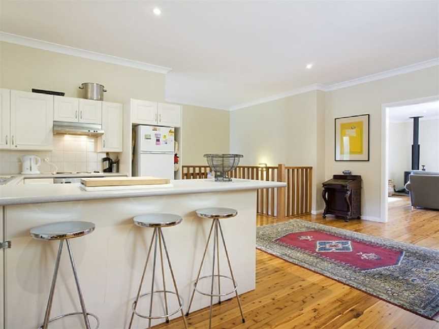 Gumview Cottage, Accommodation in Leura