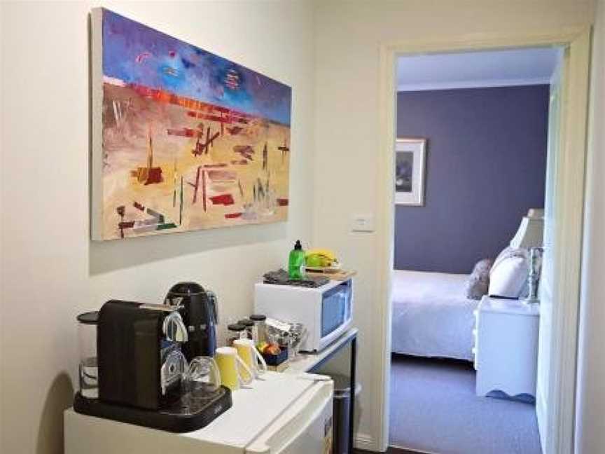 Luxury room 15mins from Wagga's CBD, Oura, NSW