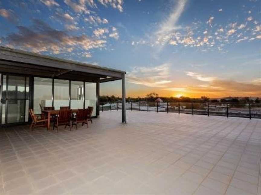 4 Bedroom Luxury City Penthouse Apartment, Wagga Wagga, NSW