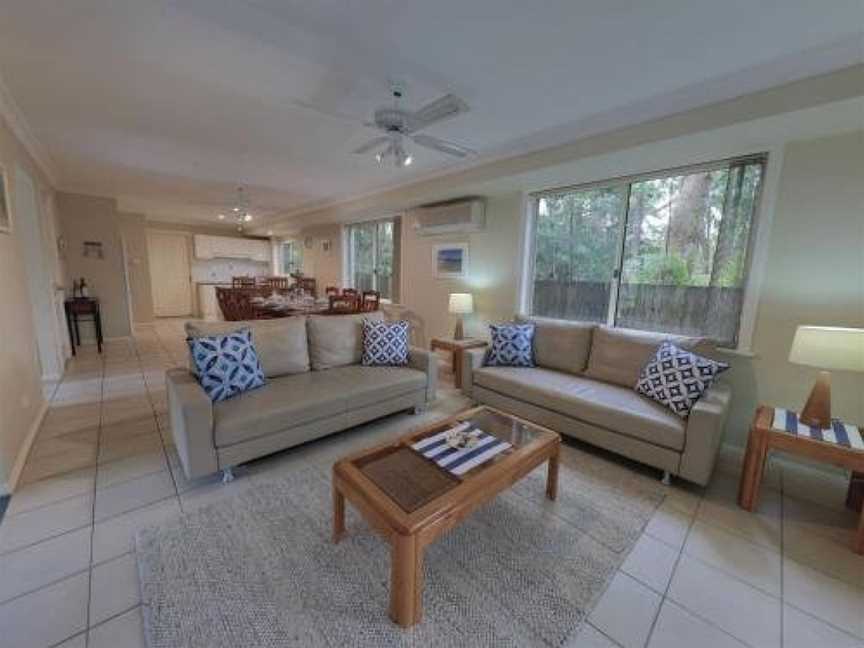 Perfect Family Accommodation - Free WIFI, Hawks Nest, NSW