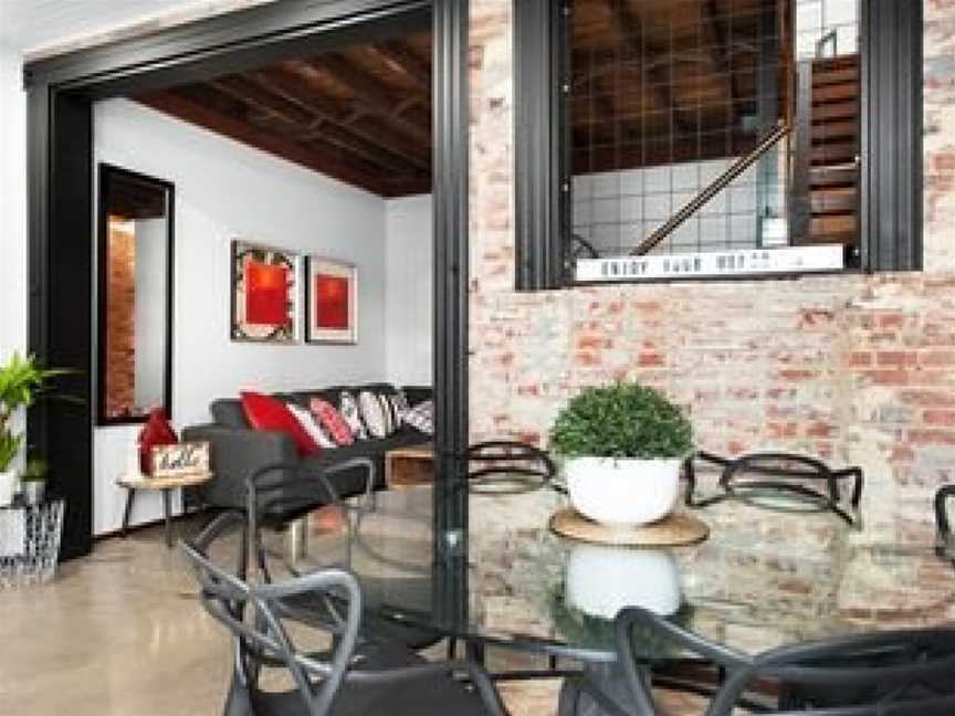 UNIQUE - New York Loft Style Townhouse, Newcastle, NSW