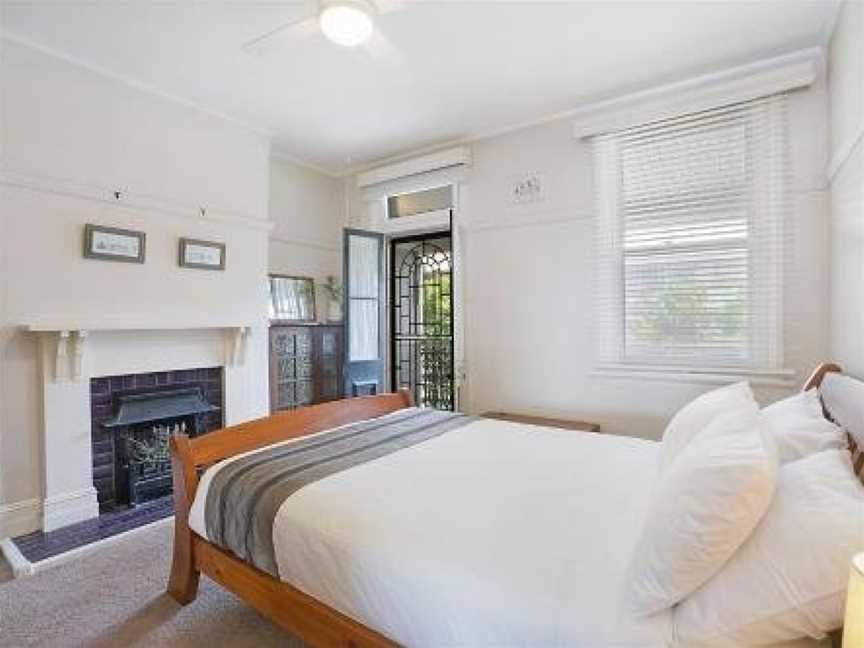 Newcastle Short Stay Accommodation - Vista Apartment, The Hill, NSW