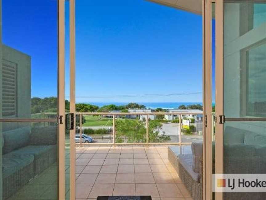 EXCLUSIVE OCEAN VIEW PENTHOUSE ON MARINE PARADE, Kingscliff, NSW