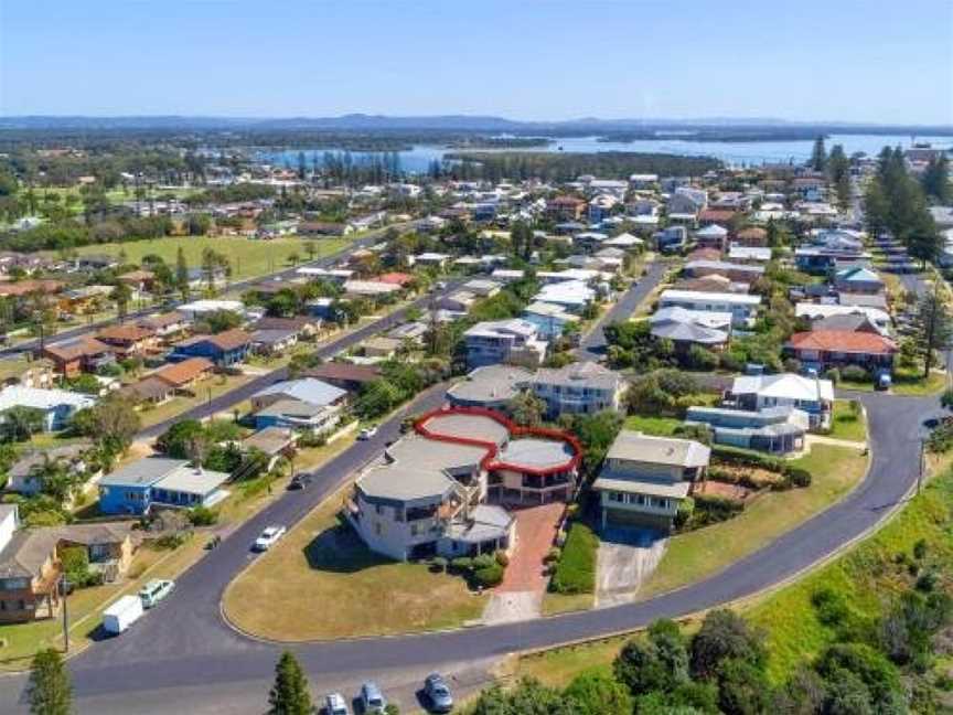 Romiaka 8 - views over the Pippi Beach, Yamba, NSW