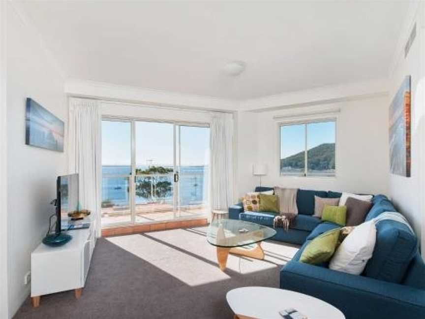 Blue Horizons, Unit 808, 41-45 Shoal Bay Road, Shoal Bay, NSW