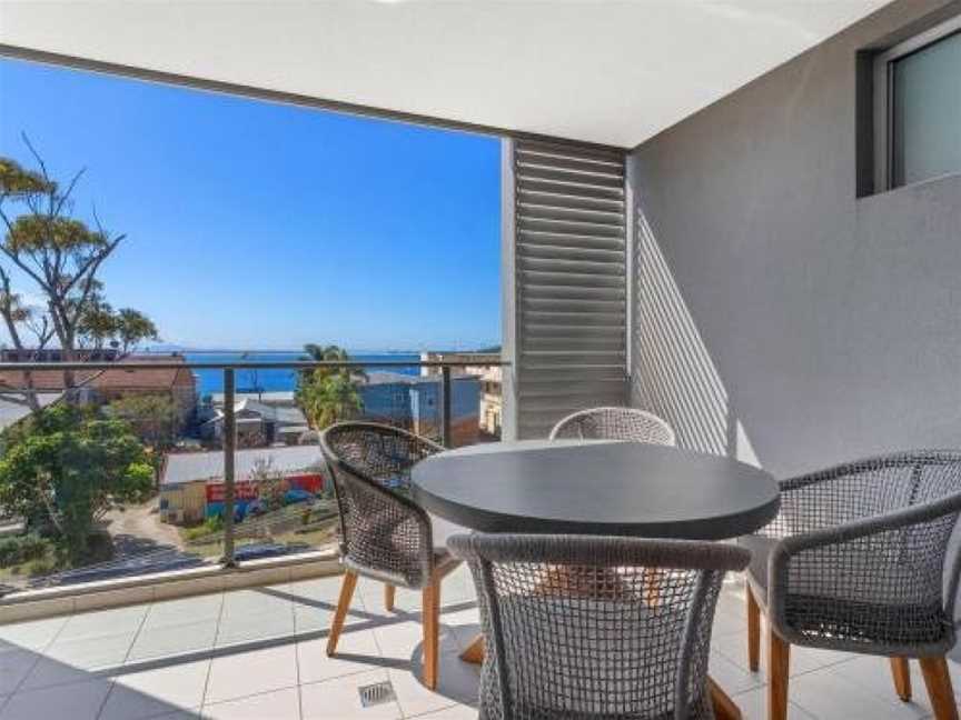 The Shoal Apartments Unit 306 6 Bullecourt, Shoal Bay, NSW