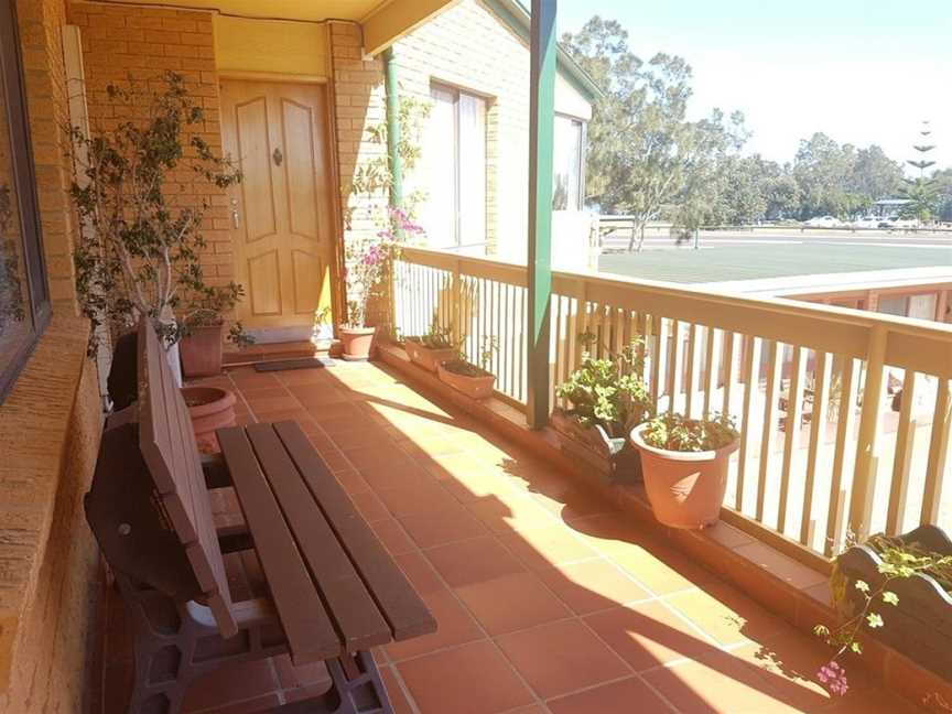 Lake Front Motel, The Entrance North, NSW