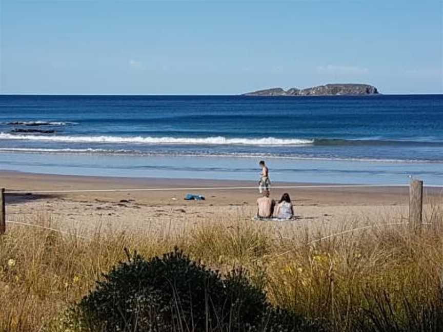 Unit 2 Breakaway Lodge, Surf Beach, NSW