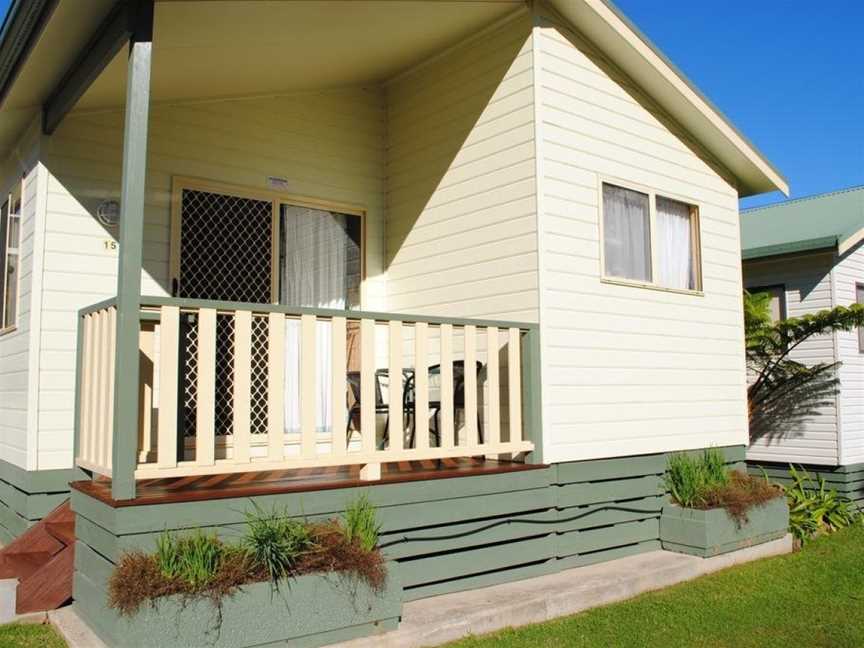 Pleasurelea Tourist Resort & Caravan Park, Sunshine Bay, NSW