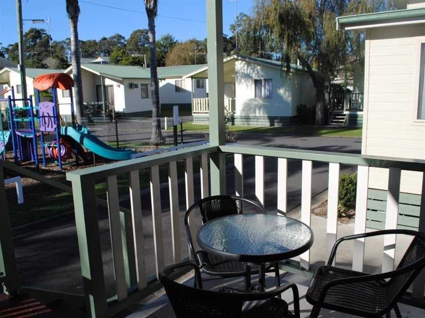 Pleasurelea Tourist Resort & Caravan Park, Sunshine Bay, NSW