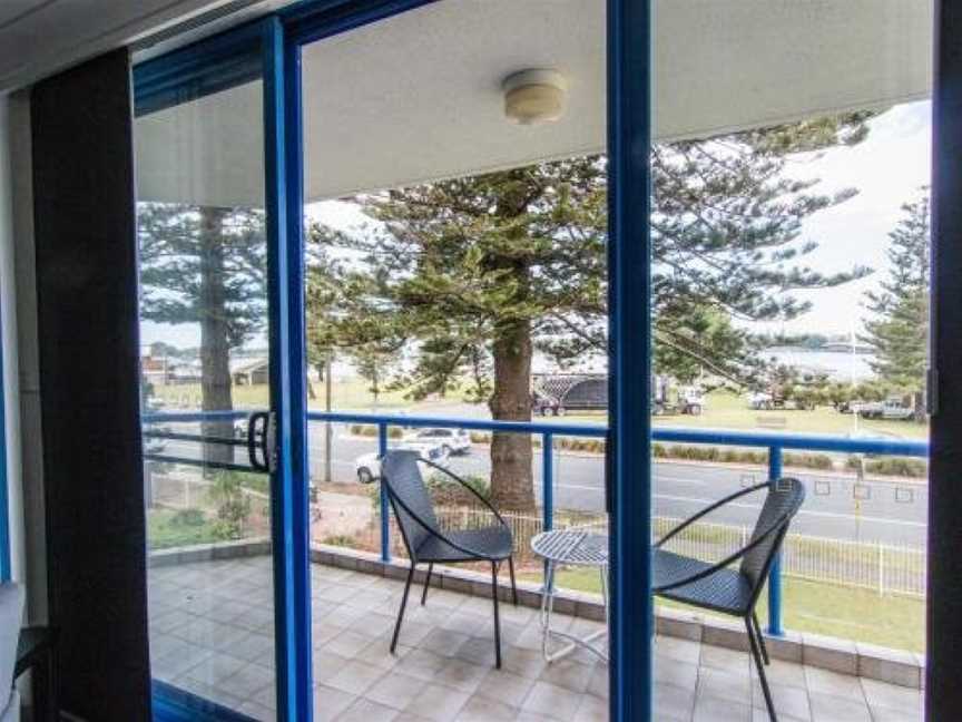 Heritage 202 Overlooking the Water, Tuncurry, NSW