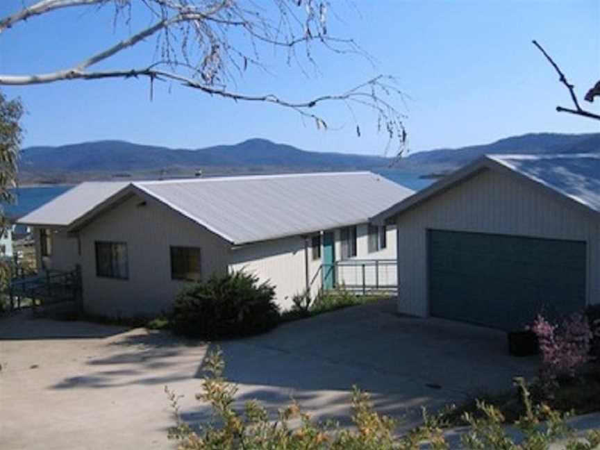 Naturescape - Holiday Apartment, Jindabyne, NSW