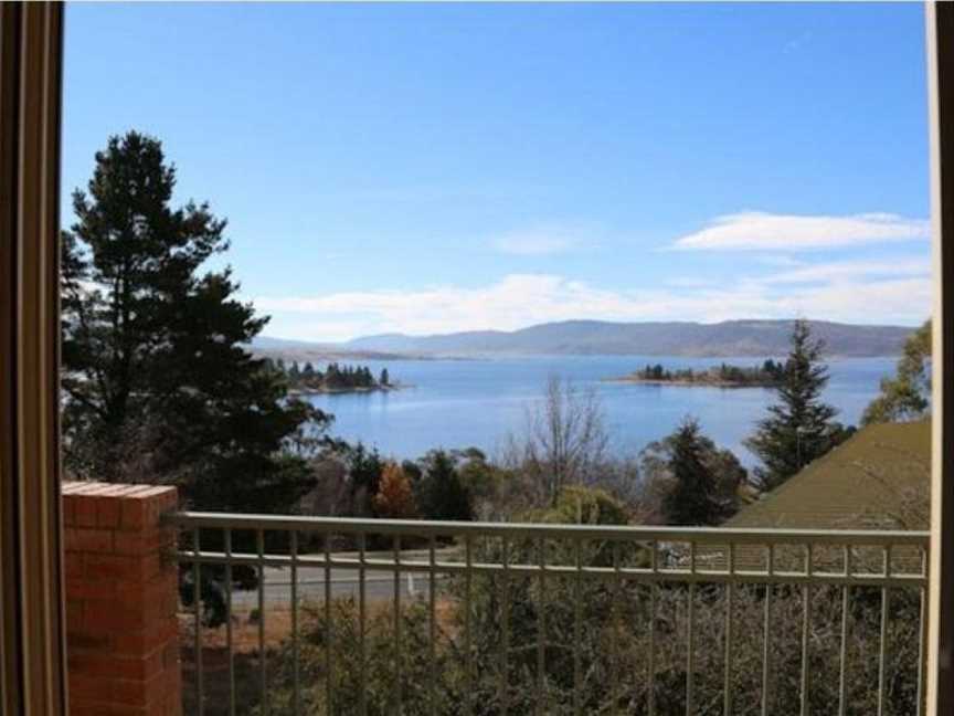 Twin Seasons 5 - Deluxe Holiday Apartment, Jindabyne, NSW