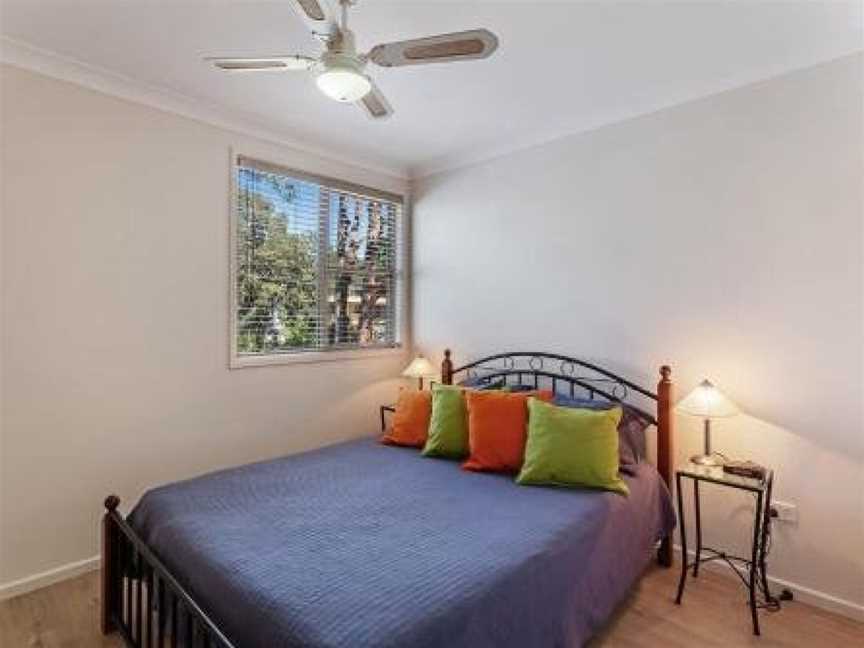 Spacious, Modern & Walk to the Beach!, Nelson Bay, NSW