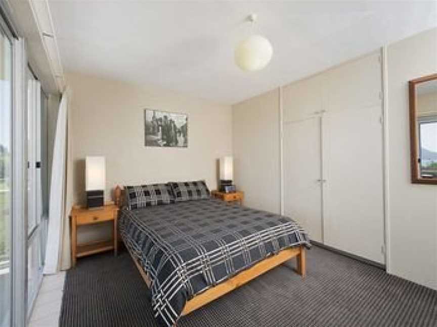 Shoalhaven, Unit 2/28 Voyager Close, Nelson Bay, NSW