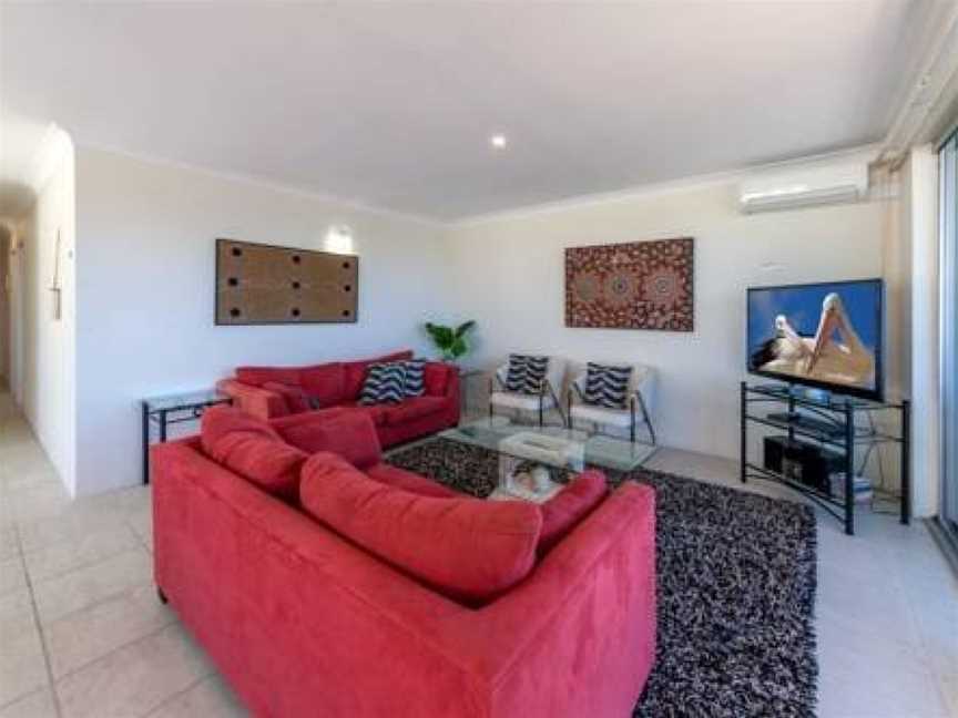 Laman Lodge, Unit 5, 15 Laman Street, Nelson Bay, NSW