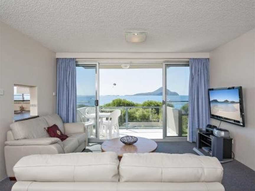 Weatherly Close, Ocean Shores, Unit 07, 27, Nelson Bay, NSW