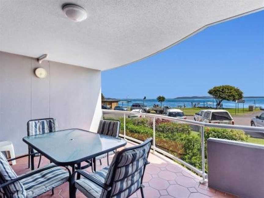 Florentine, Unit 2/11 Columbia Close, Nelson Bay, NSW