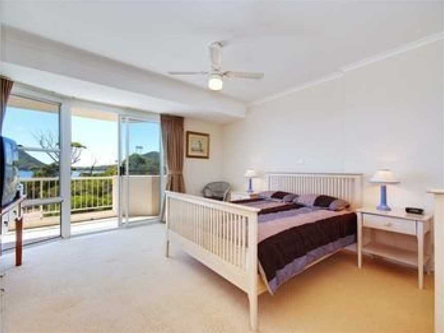 Albacore, Unit 6, 12 Ondine Close, Nelson Bay, NSW