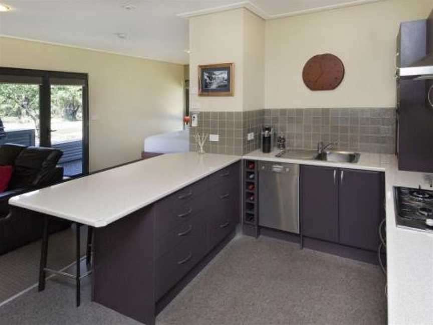 Kickenback Studio - Contemporary accommodation in the heart of Crackenback, Crackenback, NSW