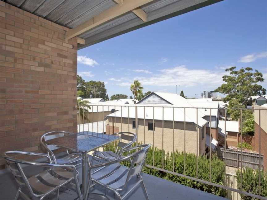 Burswood Lodge Apartments, Rivervale, WA