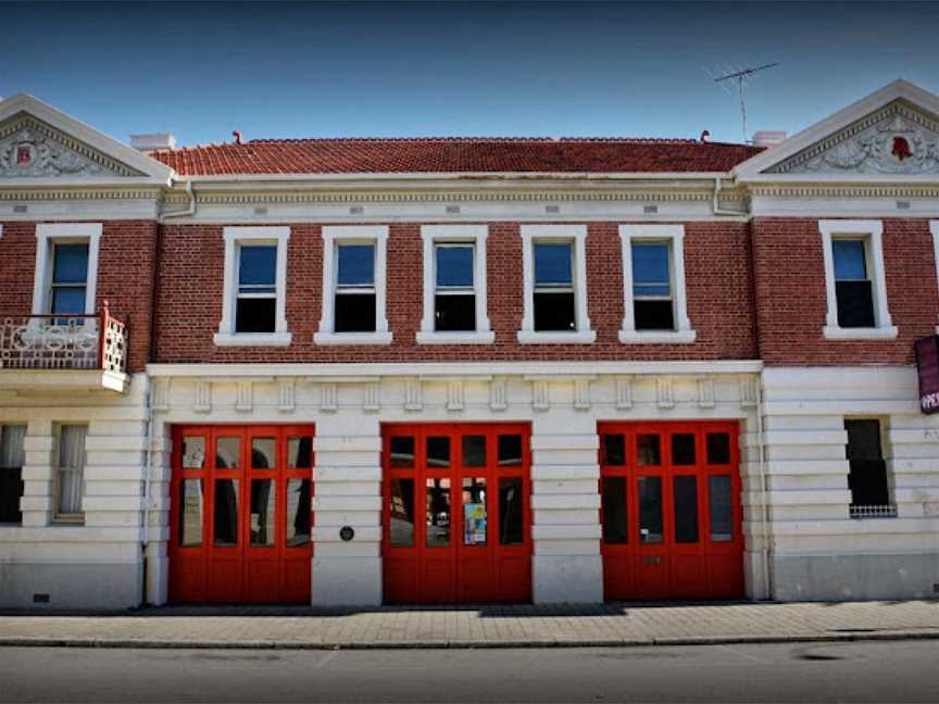 Fremantle Old Fire Station Hostel, Accommodation in Fremantle Town