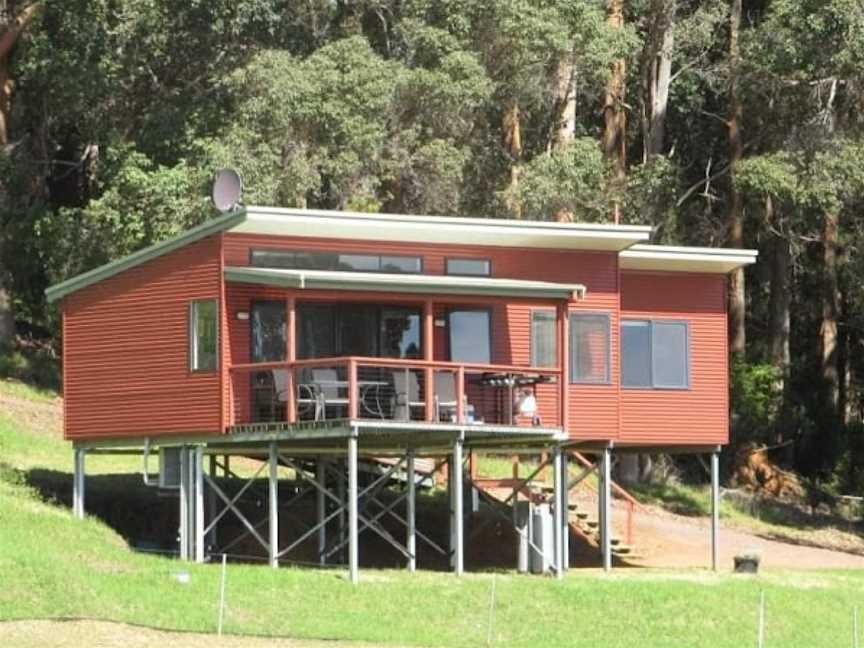 Karrak Reach Forest Retreat, Accommodation in Scotsdale